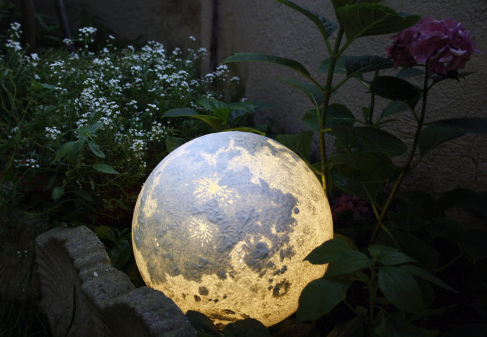 These Realistic Moon and Planet Lamps Will Bring the Space Into Your Room